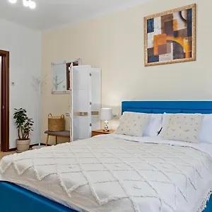 Upscale Studio, Walking Distance From The Old Town Διαμέρισμα