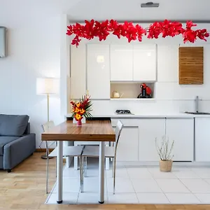 Apartament Lazynest - Modern With Parking & Balcony, Bucureşti